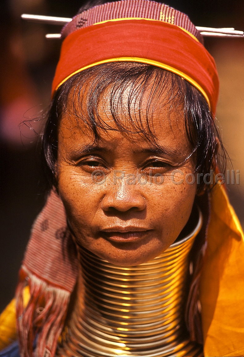 Paduang Hilltribe (Long Neck Woman), Mae Hong Son, Thailand
 (cod:Thailand 48)